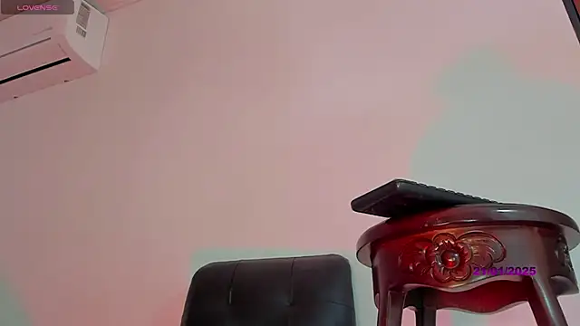 Karoline Marin online show from 21, 1, 2025