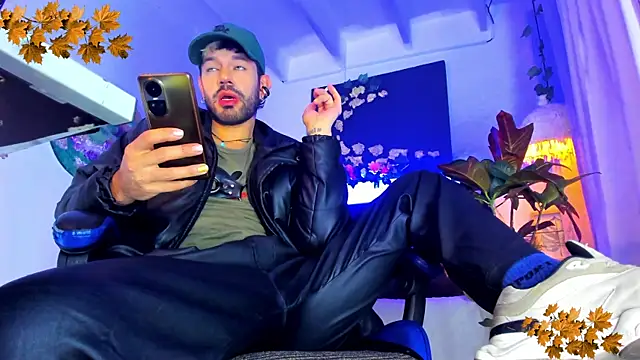 LatinMilk  online show from 11, 11, 2025