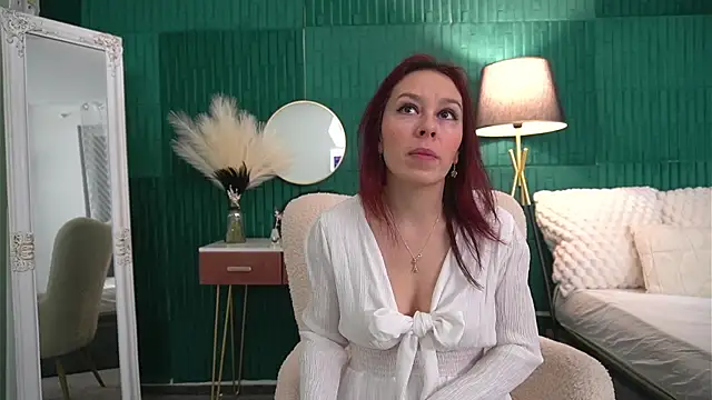 HaileyMoonn online show from 17, 1, 2026