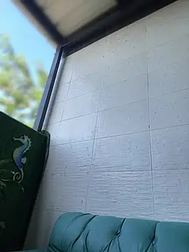 AleezaFrench online show from 20, 1, 2025