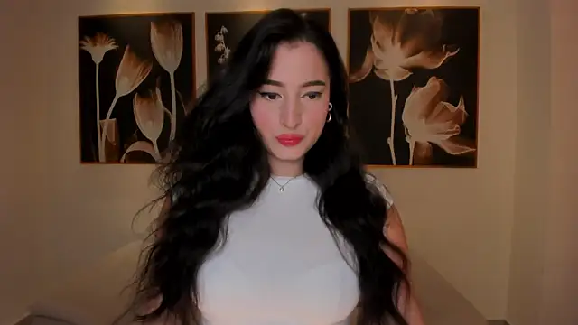 DominiqueVega online show from 13, 7, 2026