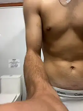 Snapshot of h0rnyguy001 chatting on 20, 2, 2026 h0rnyguy001 online show from 20, 2, 2026