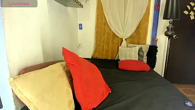 SARAMISHA online show from 5, 11, 2025