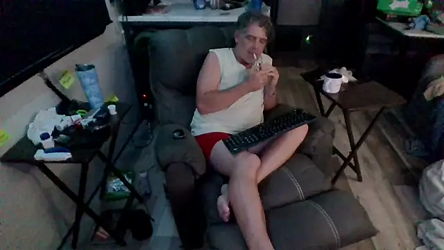 lateniter online show from 9, 4, 2026