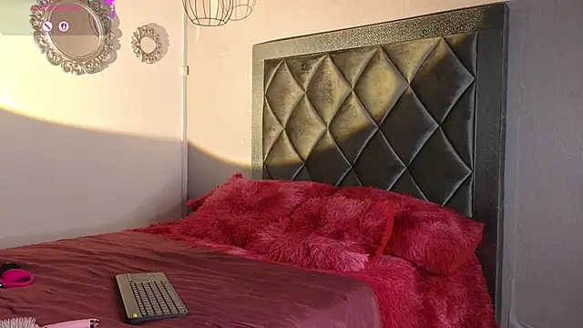 Snapshot of ashley_brend chatting on 10, 4, 2026 ashley brend online show from 10, 4, 2026