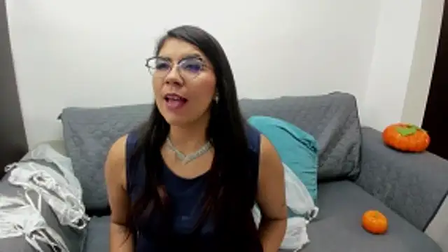 Luna Dumont online show from 31, 10, 2025