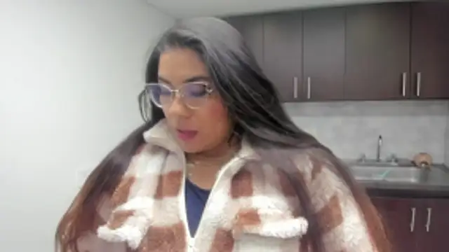 Luna Dumont online show from 6, 1, 2026