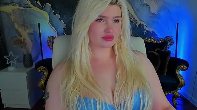 Snapshot of CocoSecretss chatting on 3, 12, 2024 CocoSecretss online show from 3, 12, 2024