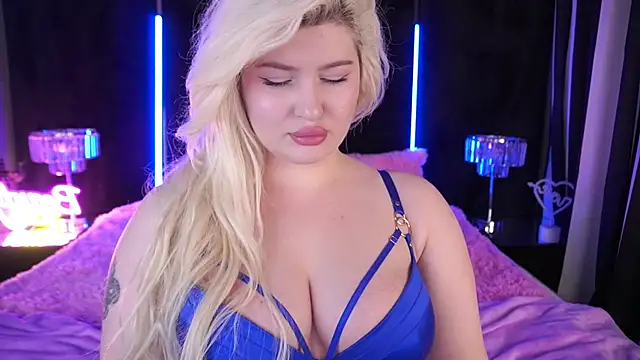 Snapshot of CocoSecretss chatting on 9, 12, 2024 CocoSecretss online show from 9, 12, 2024