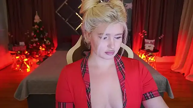 Snapshot of CocoSecretss chatting on 16, 12, 2025 CocoSecretss online show from 16, 12, 2025