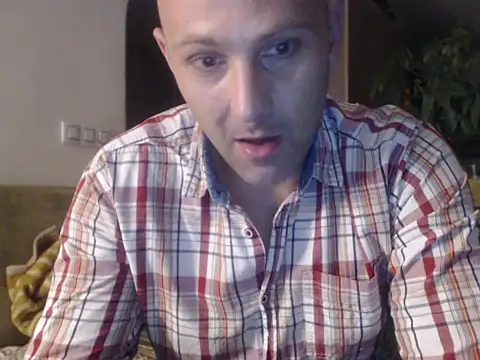 Snapshot of Piter9023 chatting on 13, 7, 2026 Piter9023 online show from 13, 7, 2026