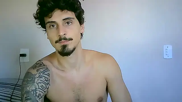 Snapshot of milkoffe chatting on 11, 12, 2024 milkoffe online show from 11, 12, 2024