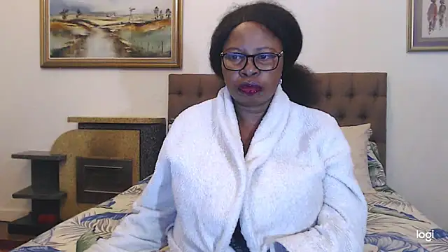 Snapshot of OmegaLipps chatting on 27, 5, 2026 OmegaLipps online show from 27, 5, 2026