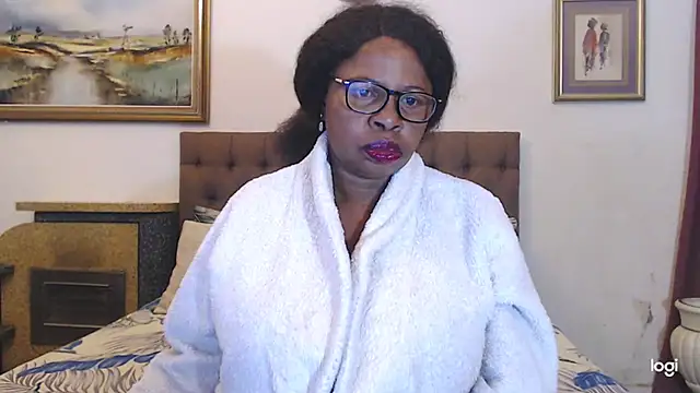 Snapshot of OmegaLipps chatting on 27, 5, 2026 OmegaLipps online show from 27, 5, 2026