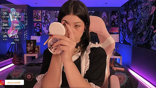 LanaKyutt online show from 19, 11, 2025