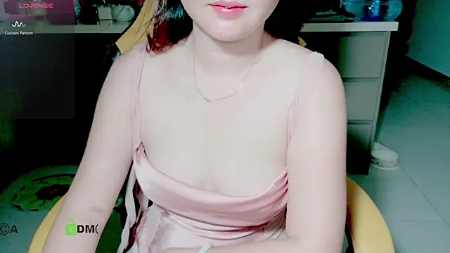 Snapshot of Emi-Vibes- chatting on 15, 6, 2026 Emi-Vibes- online show from 15, 6, 2026