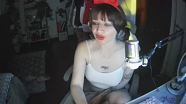 Snapshot of angelic_sg chatting on 22, 1, 2025 angelic sg online show from 22, 1, 2025