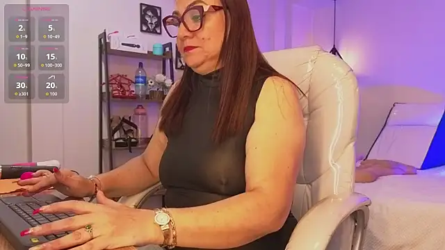 Snapshot of lady_nylon_ chatting on 18, 1, 2026 lady nylon online show from 18, 1, 2026