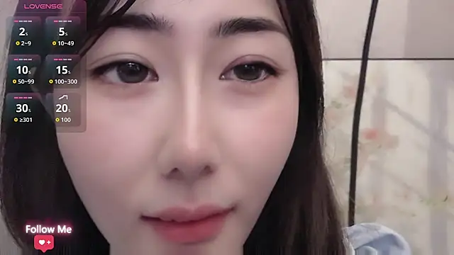 Snapshot of qiqi-- chatting on 25, 5, 2026 qiqi-- online show from 25, 5, 2026