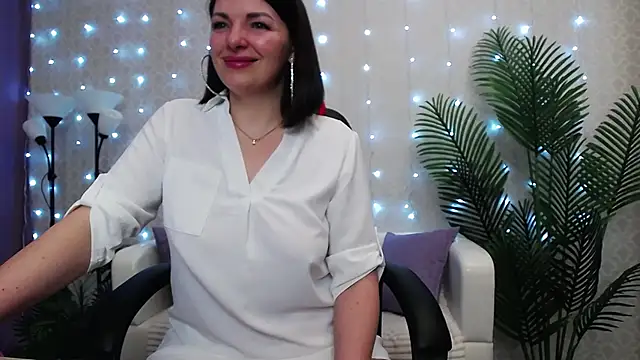 Camelia Lillie online show from 15, 3, 2026