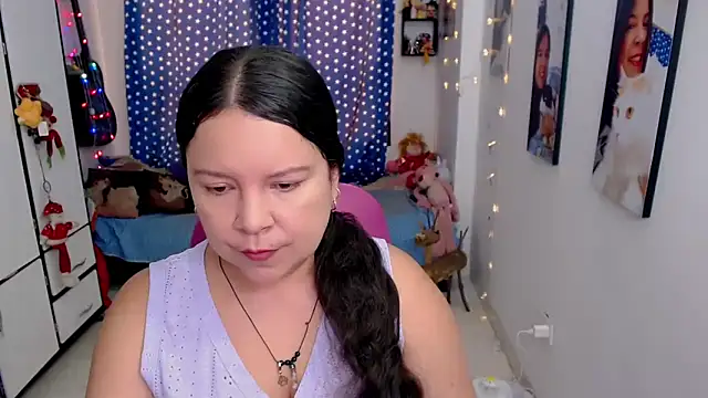 Snapshot of claryssa_ chatting on 14, 1, 2026 claryssa online show from 14, 1, 2026