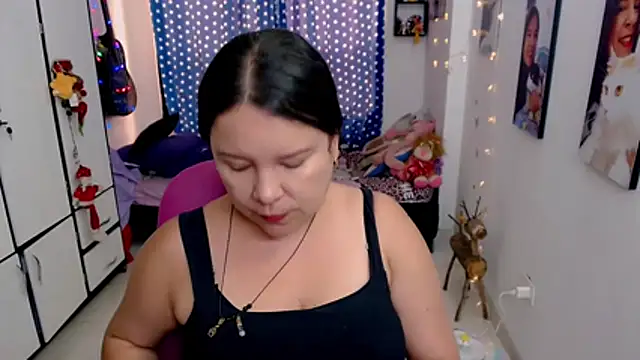 Snapshot of claryssa_ chatting on 4, 2, 2026 claryssa online show from 4, 2, 2026