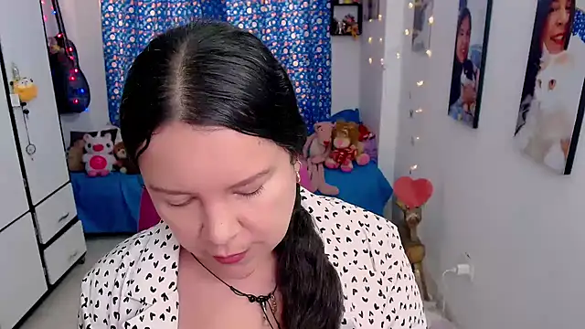 claryssa  online show from 22, 3, 2026