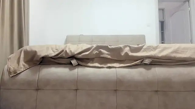 Hottalicia2 online show from 11, 2, 2026