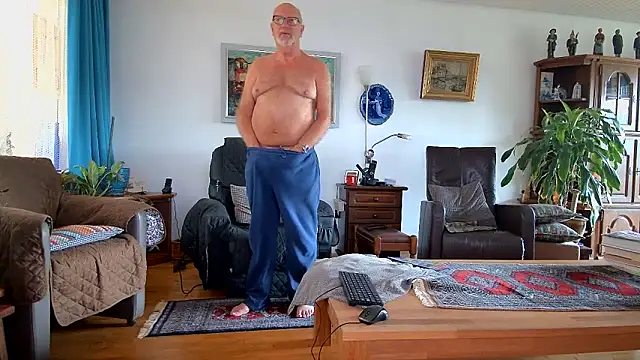 Snapshot of sperpa chatting on 4, 11, 2025 sperpa online show from 4, 11, 2025