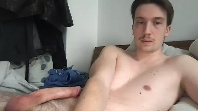 Snapshot of hungandfun05 chatting on 24, 2, 2026 hungandfun05 online show from 24, 2, 2026