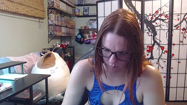Sarahtineke online show from 4, 5, 2026