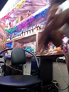 Snapshot of VivienAndClark chatting on 19, 12, 2024 VivienAndClark online show from 19, 12, 2024