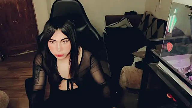Snapshot of evelyntvsexy chatting on 4, 7, 2026 evelyntvsexy online show from 4, 7, 2026