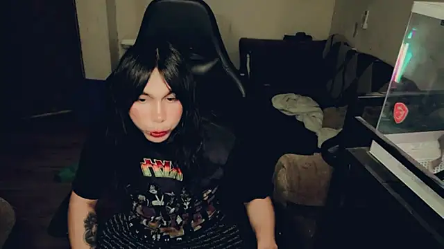 Snapshot of evelyntvsexy chatting on 11, 7, 2026 evelyntvsexy online show from 11, 7, 2026