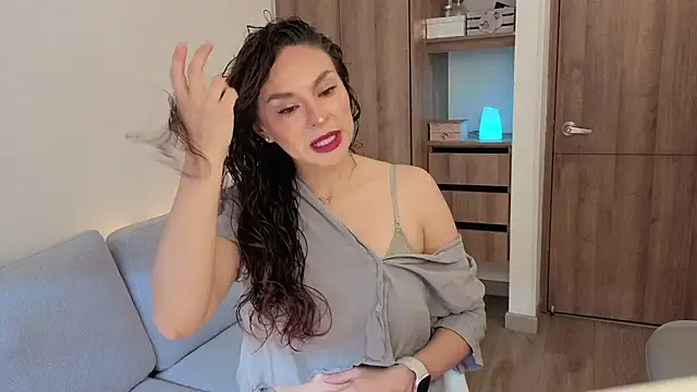 Monica-Bello online show from 19, 3, 2026