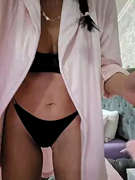 Snapshot of AnaFoxxy chatting on 4, 2, 2025 AnaFoxxy online show from 4, 2, 2025