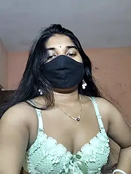 Snapshot of Luv_Adite20 chatting on 8, 10, 2025 Luv Adite20 online show from 8, 10, 2025