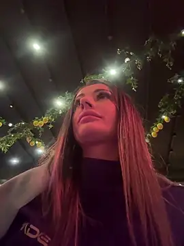 Snapshot of IsabellaEtthan chatting on 22, 1, 2025 IsabellaEtthan online show from 22, 1, 2025