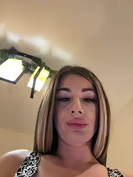 Snapshot of IsabellaEtthan chatting on 18, 3, 2025 IsabellaEtthan online show from 18, 3, 2025