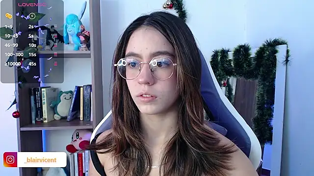 Snapshot of BlairVicent chatting on 3, 12, 2024 BlairVicent online show from 3, 12, 2024