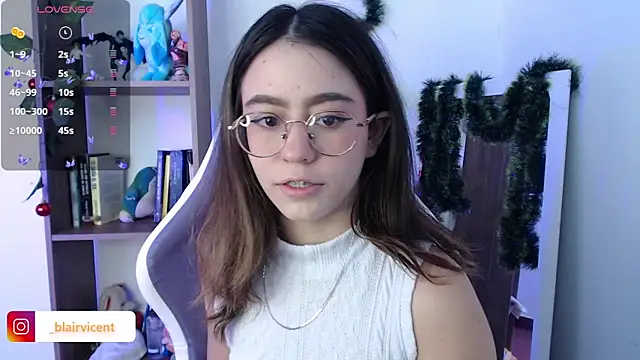 Snapshot of BlairVicent chatting on 11, 12, 2024 BlairVicent online show from 11, 12, 2024