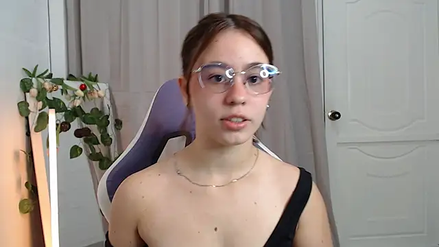 Snapshot of BlairVicent chatting on 12, 1, 2026 BlairVicent online show from 12, 1, 2026