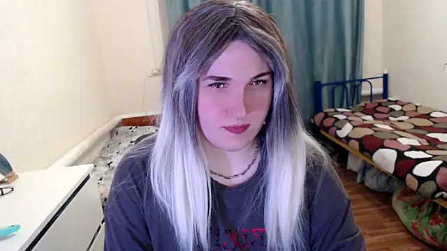Snapshot of EvaMiron chatting on 6, 5, 2026 EvaMiron online show from 6, 5, 2026
