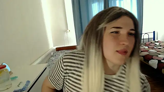 Snapshot of EvaMiron chatting on 16, 5, 2026 EvaMiron online show from 16, 5, 2026