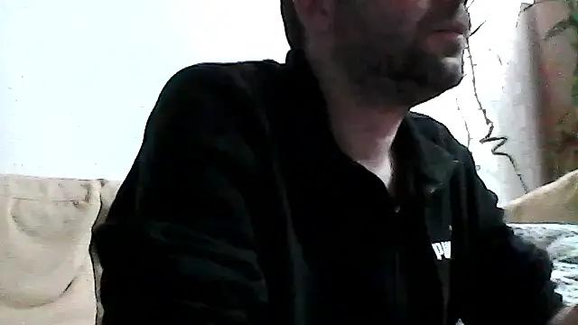 crissbadboy online show from 24, 11, 2025