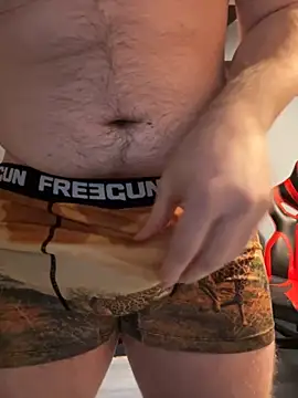 Snapshot of youlo71 chatting on 8, 11, 2025 youlo71 online show from 8, 11, 2025