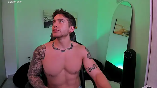 Snapshot of LucianSinclair chatting on 9, 2, 2025 LucianSinclair online show from 9, 2, 2025