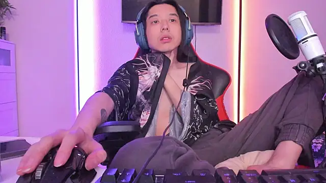 Snapshot of wexlee7 chatting on 9, 11, 2025 wexlee7 online show from 9, 11, 2025