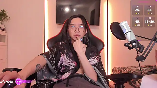 Snapshot of wexlee7 chatting on 28, 11, 2025 wexlee7 online show from 28, 11, 2025