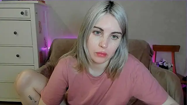 Snapshot of pawpaws chatting on 4, 5, 2026 pawpaws online show from 4, 5, 2026